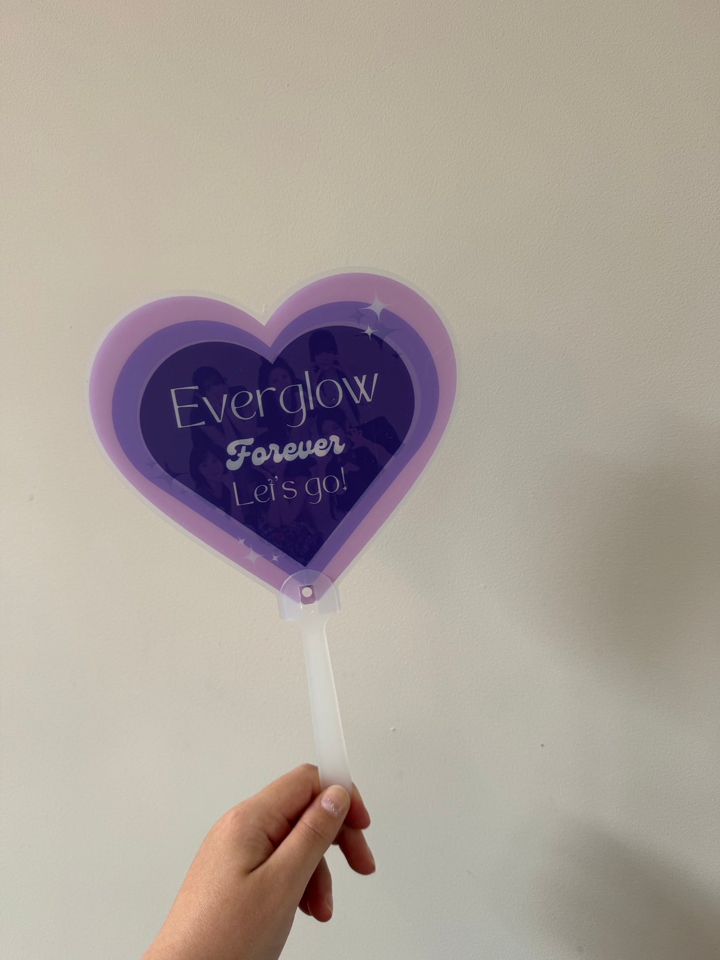 Everglow concert picket
