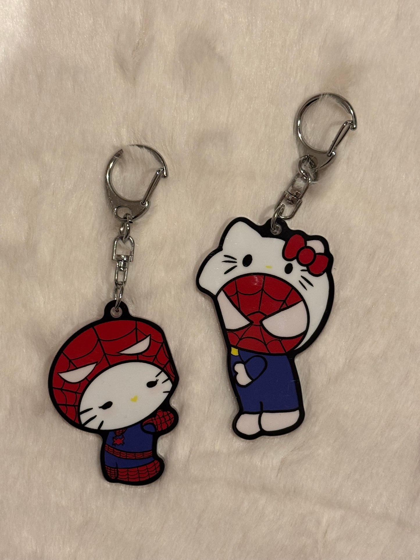 Hello kitty x spiderman magnetic keychain