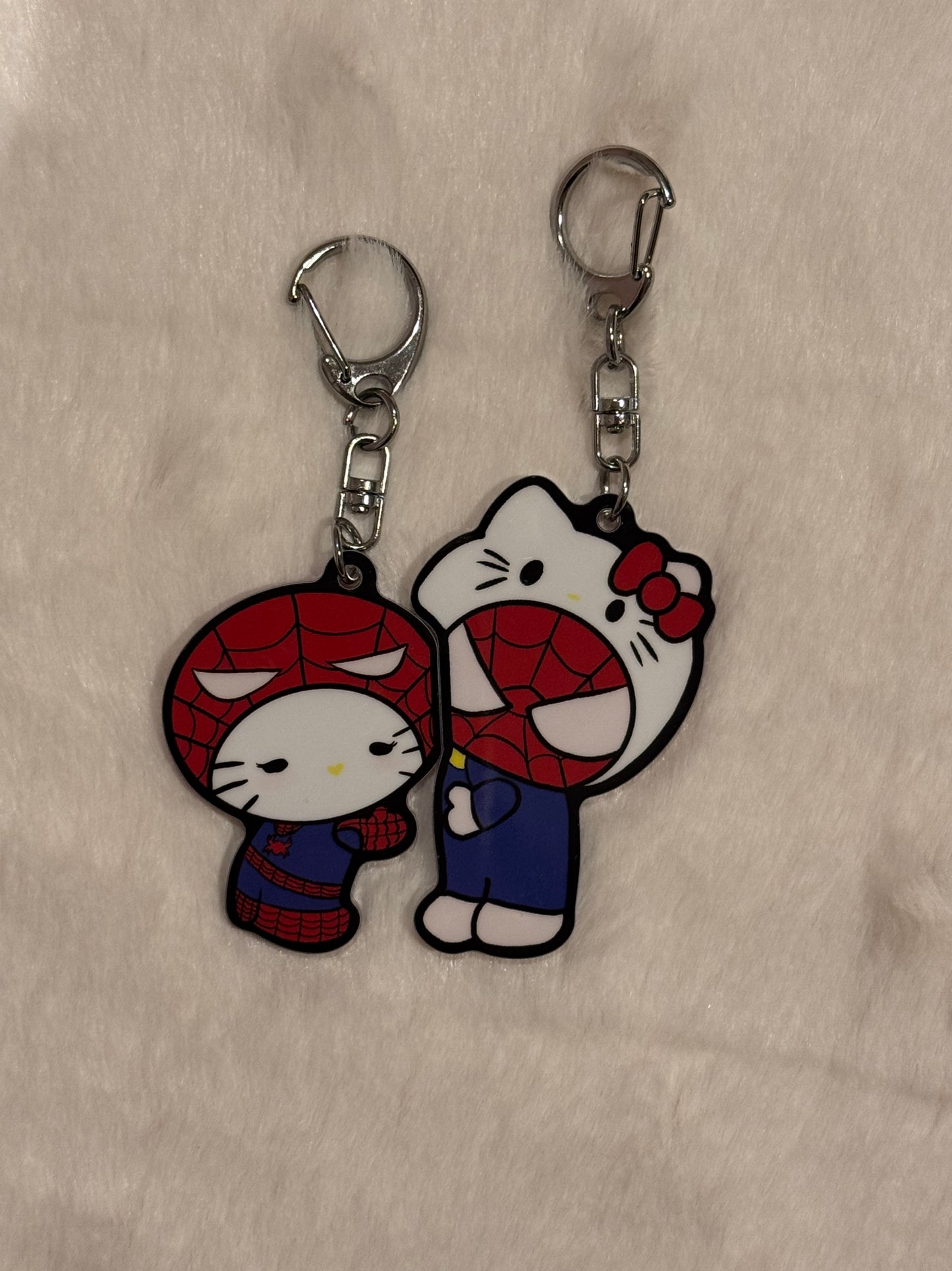 Hello kitty x spiderman magnetic keychain